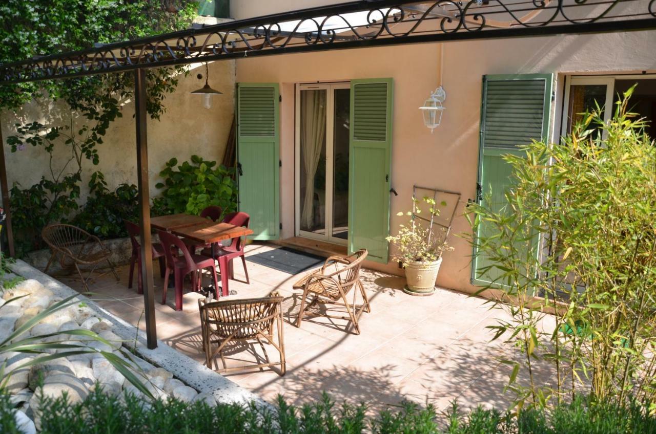 Au Vallon Rouge Saint-Paul-de-Vence Exterior foto